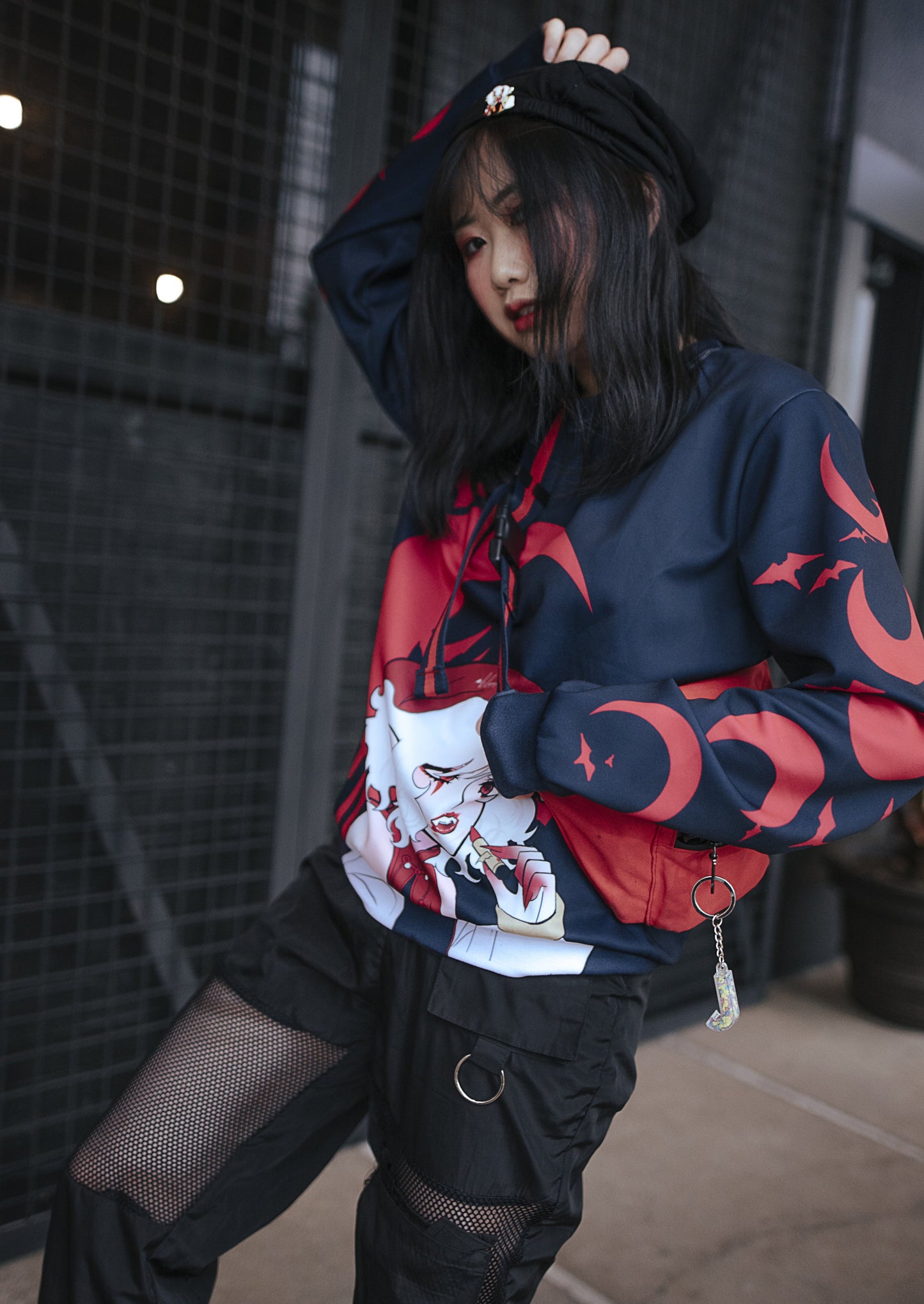 LAST CHANCE【APPAREL】blood moon sweater
