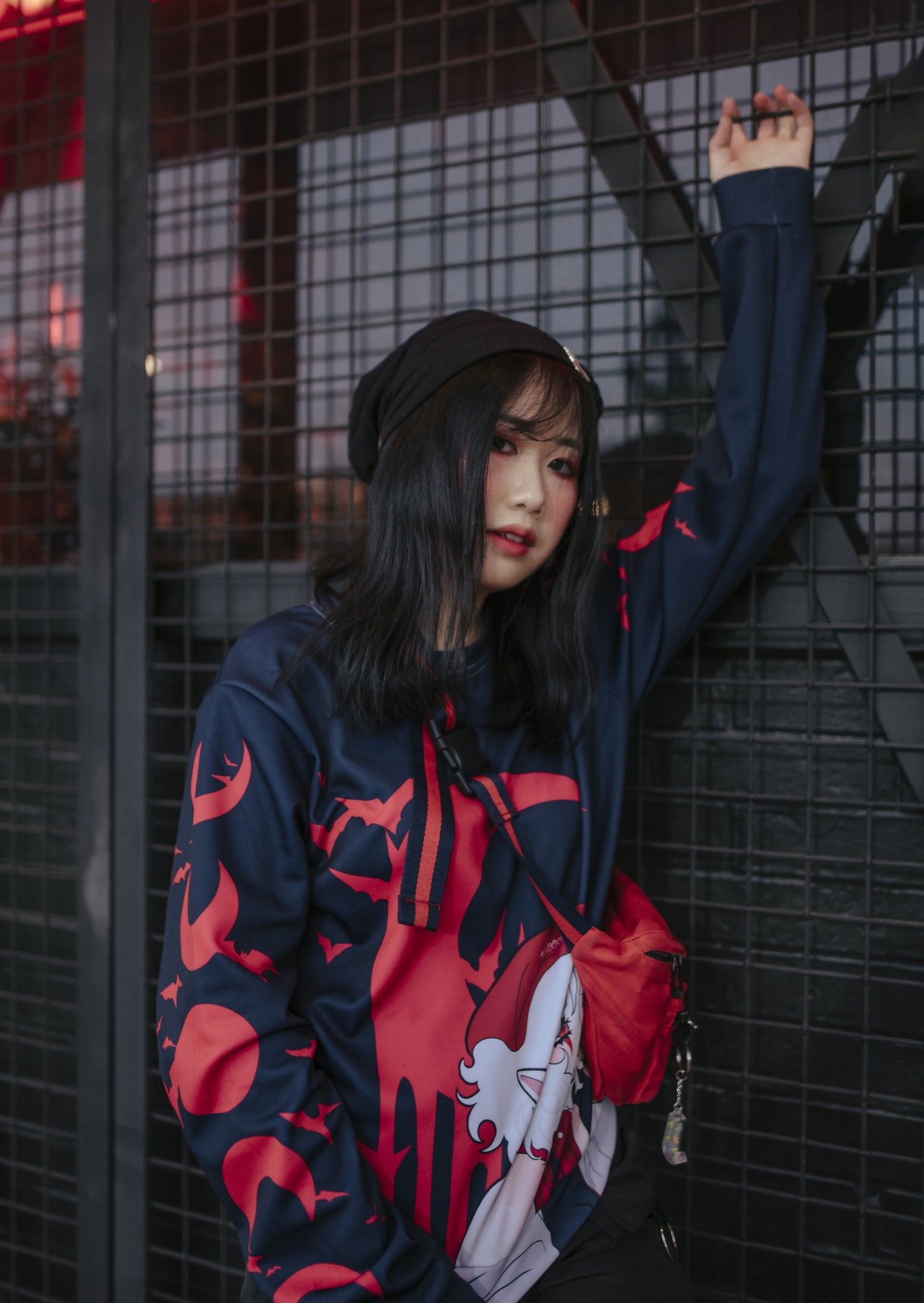 LAST CHANCE【APPAREL】blood moon sweater